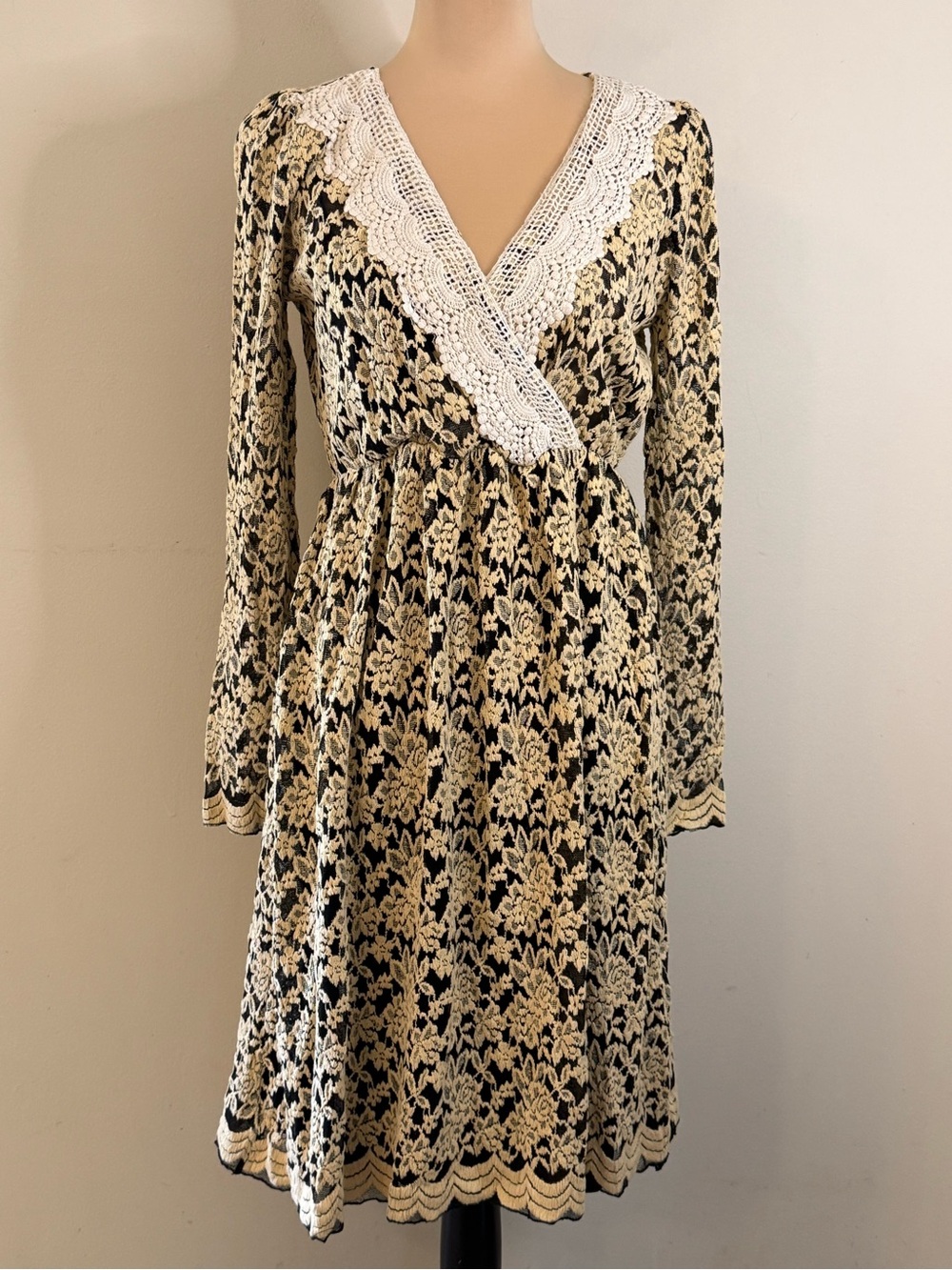 a’reve floral lace midi dress cream black white tank dress lining SZ SM
